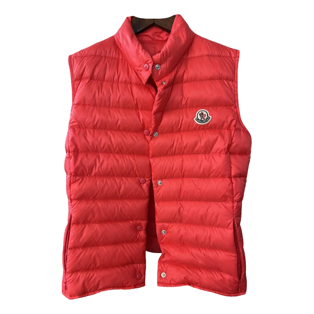 Pre-owned Moncler Classic Short Vest In Red
