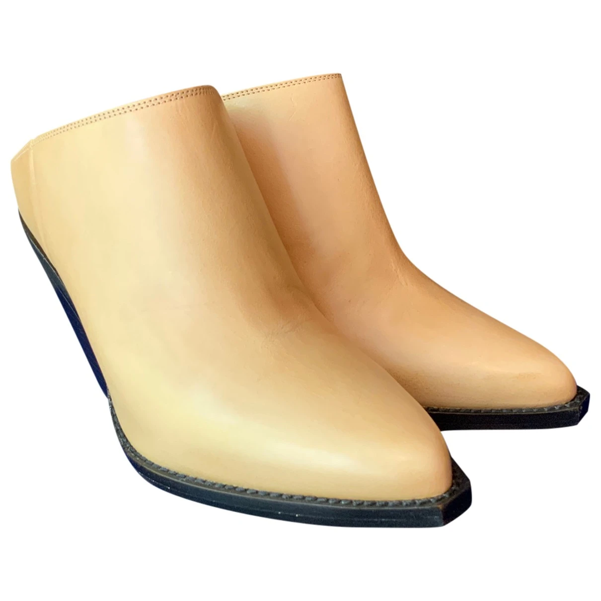 Pre-owned Isabel Marant Leather Mules & Clogs In Beige