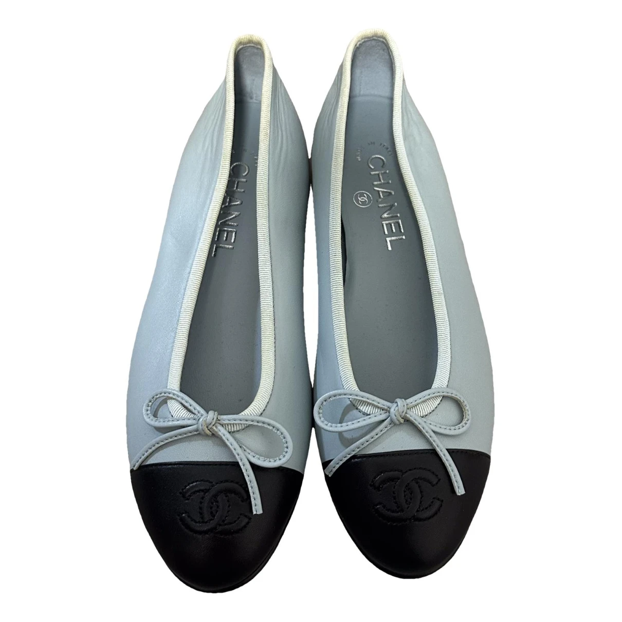 Pre-owned Chanel Cambon Leather Ballet Flats In Blue