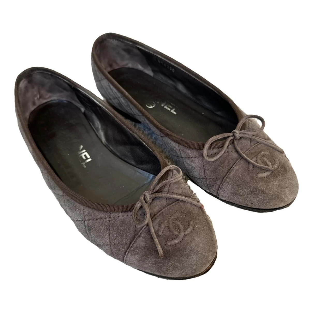 Pre-owned Chanel Ballet Flats In Brown