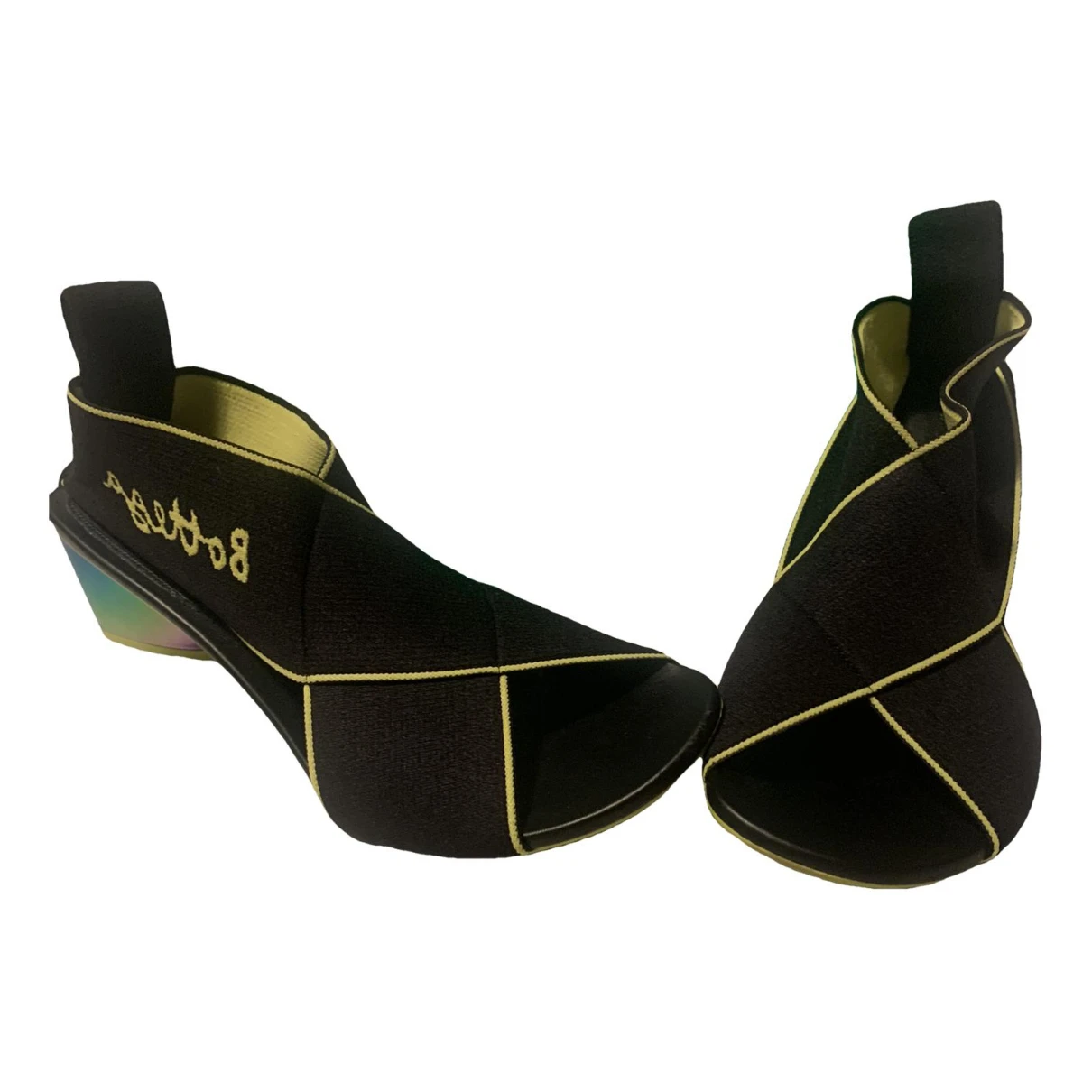Pre-owned Bottega Veneta Cloth Sandals In Black
