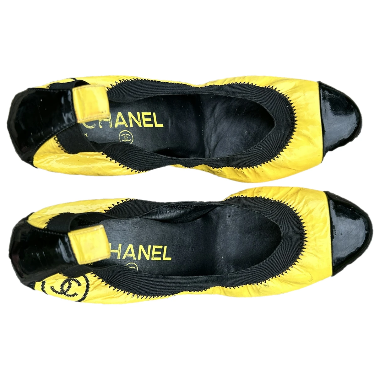 Pre-owned Chanel Leather Heels In Yellow