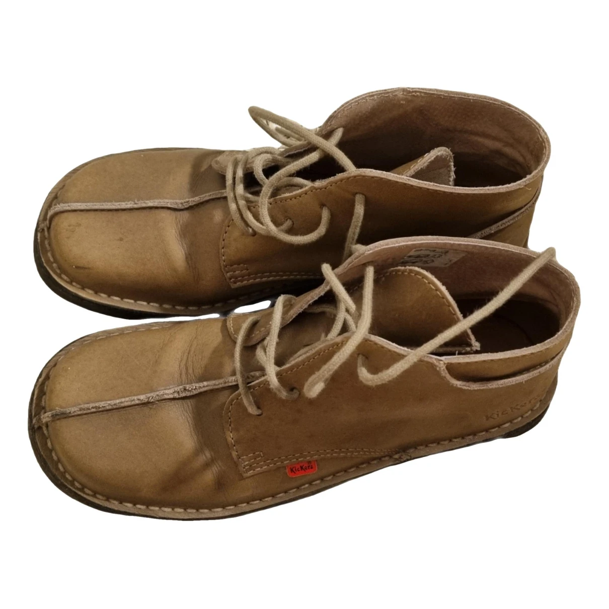 Pre-owned Kickers Leather Flats In Camel