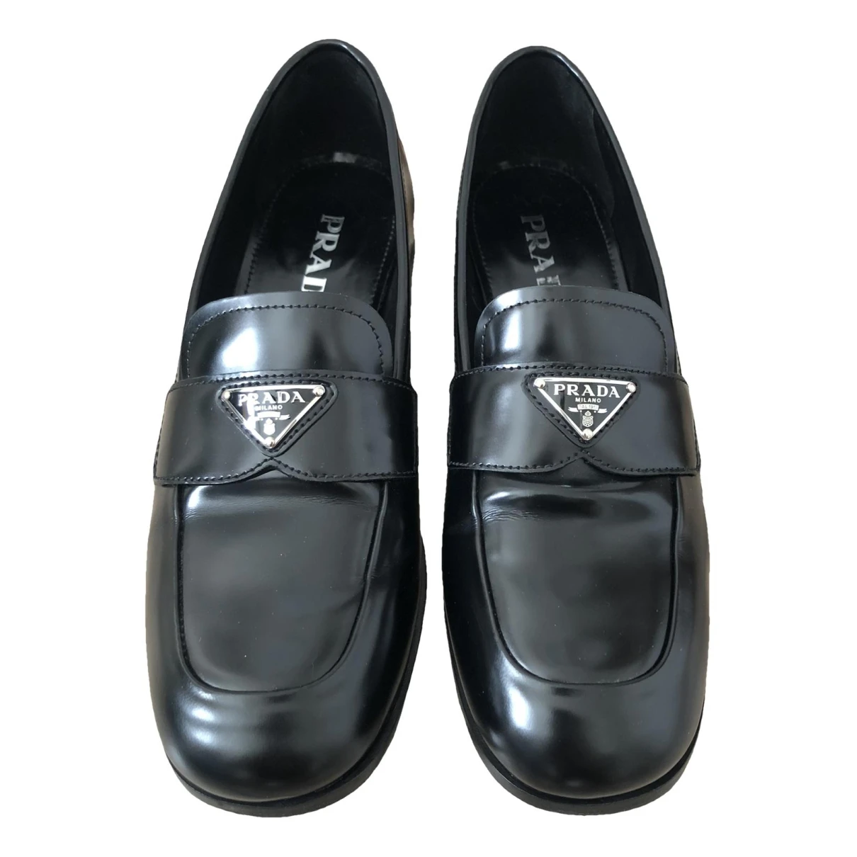 Pre-owned Prada Leather Flats In Black