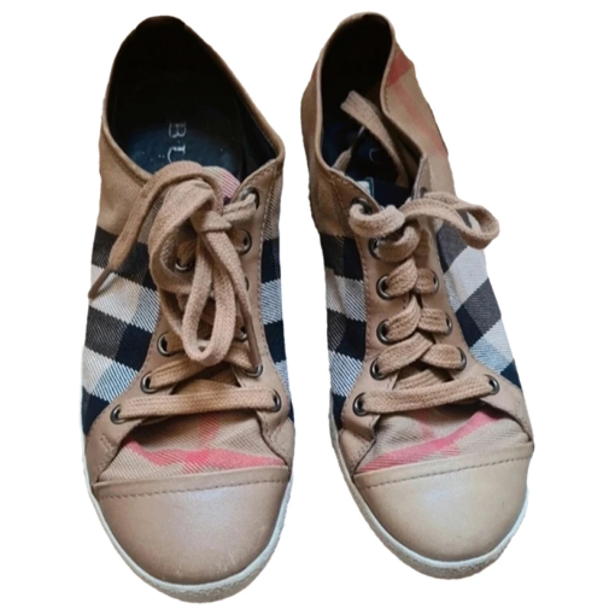 Pre-owned Burberry Trainers In Camel