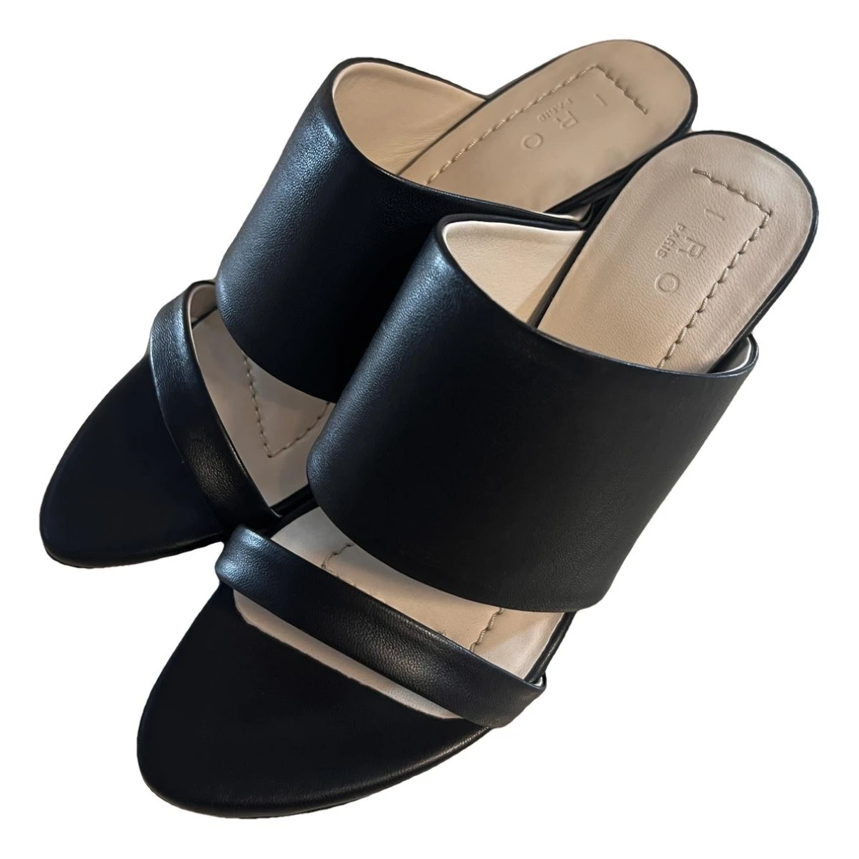 Pre-owned Iro Leather Sandals In Black