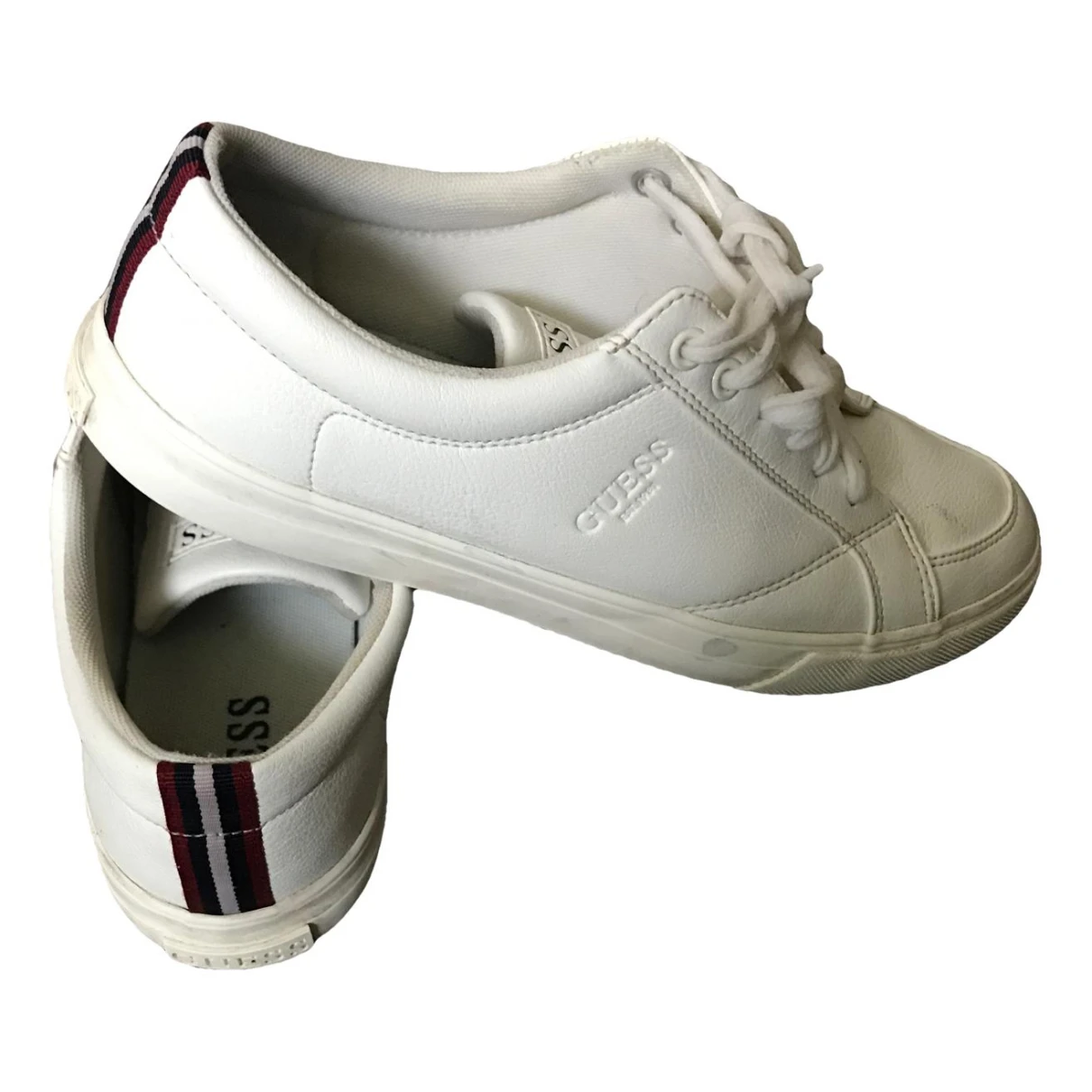 Pre-owned Guess Leather Low Trainers In White