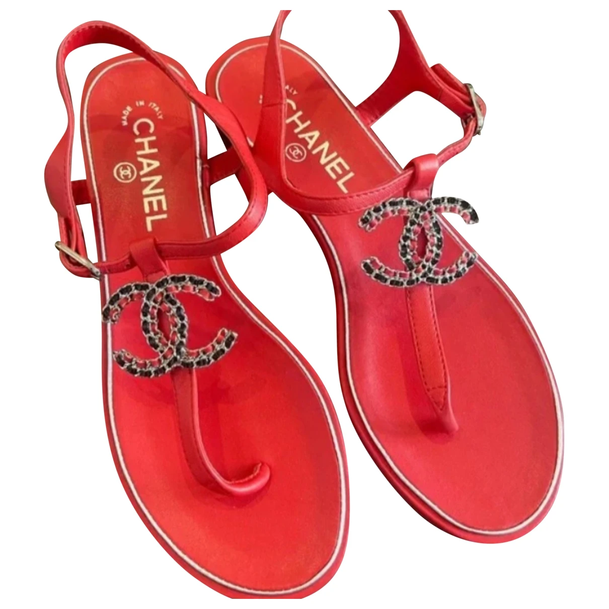 Pre-owned Chanel Leather Flip Flops In Red