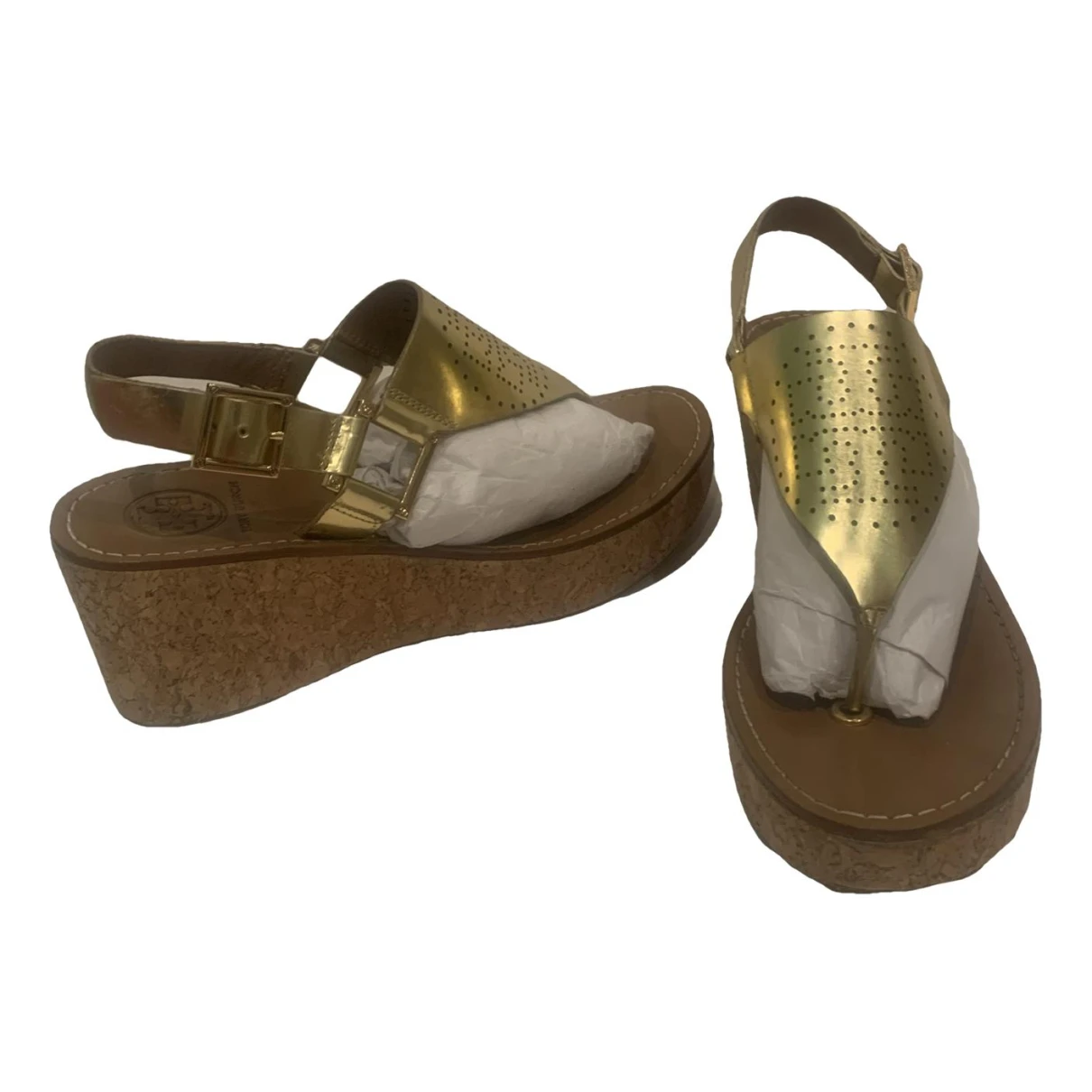 Pre-owned Tory Burch Patent Leather Sandal In Gold