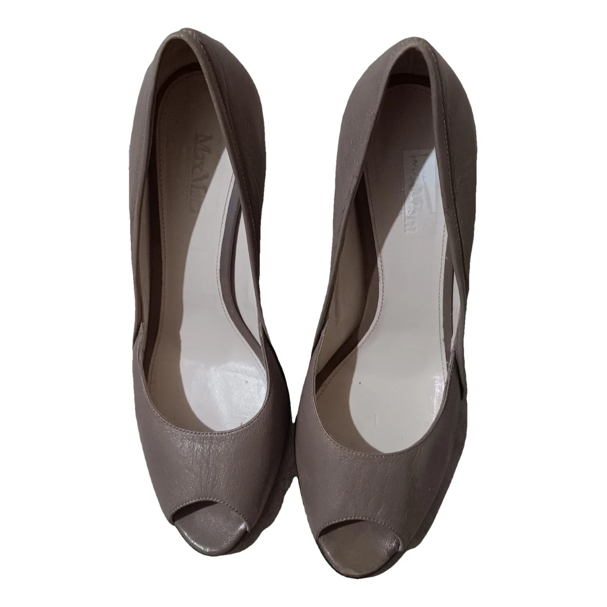 Pre-owned Max Mara Leather Heels In Camel
