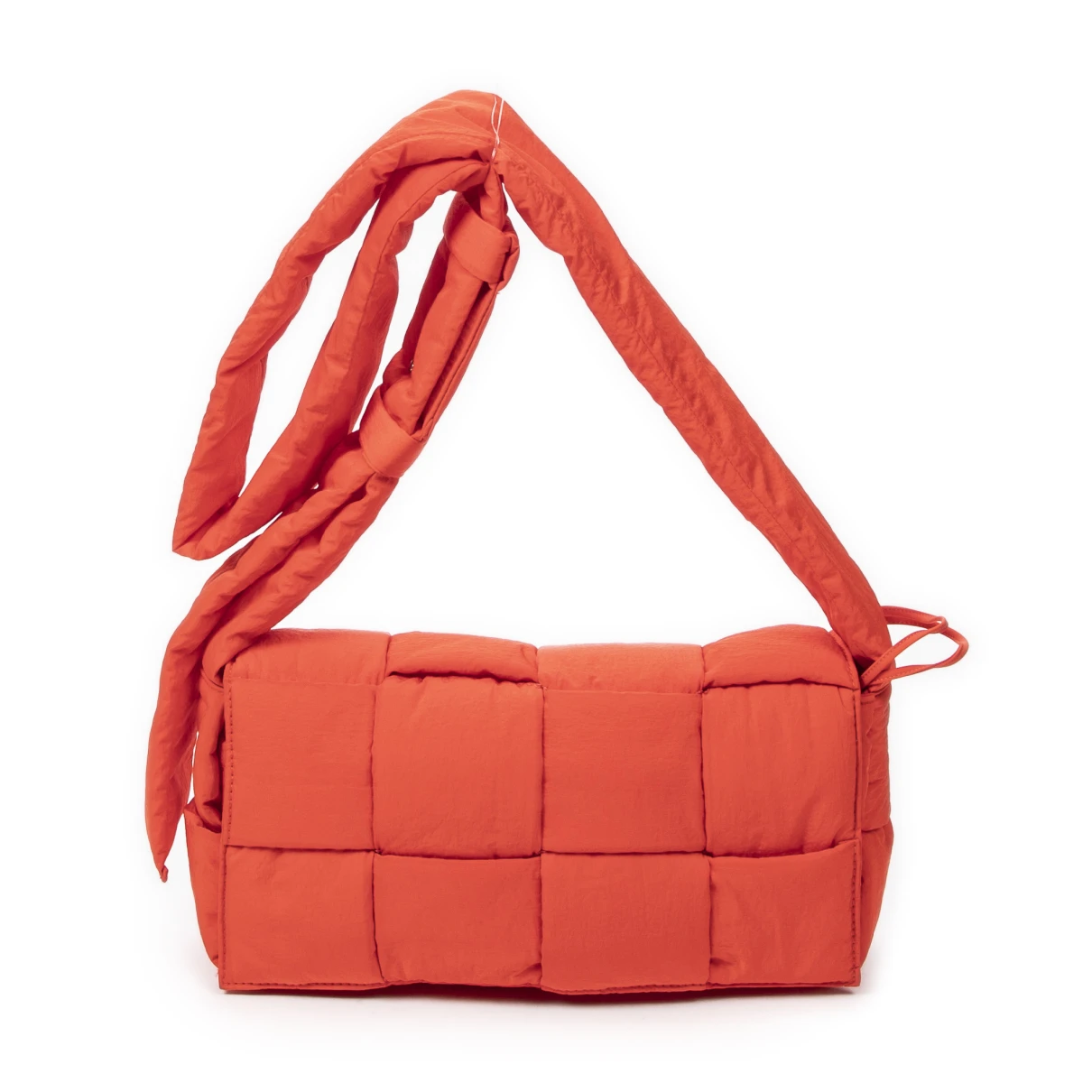 Pre-owned Bottega Veneta Handbag In Red