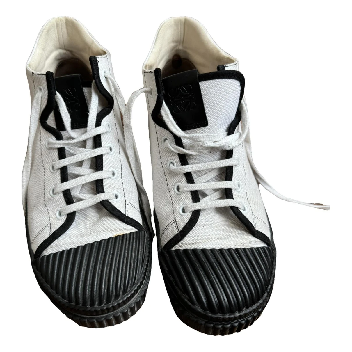 Pre-owned Loewe Anagram Cloth Trainers In White
