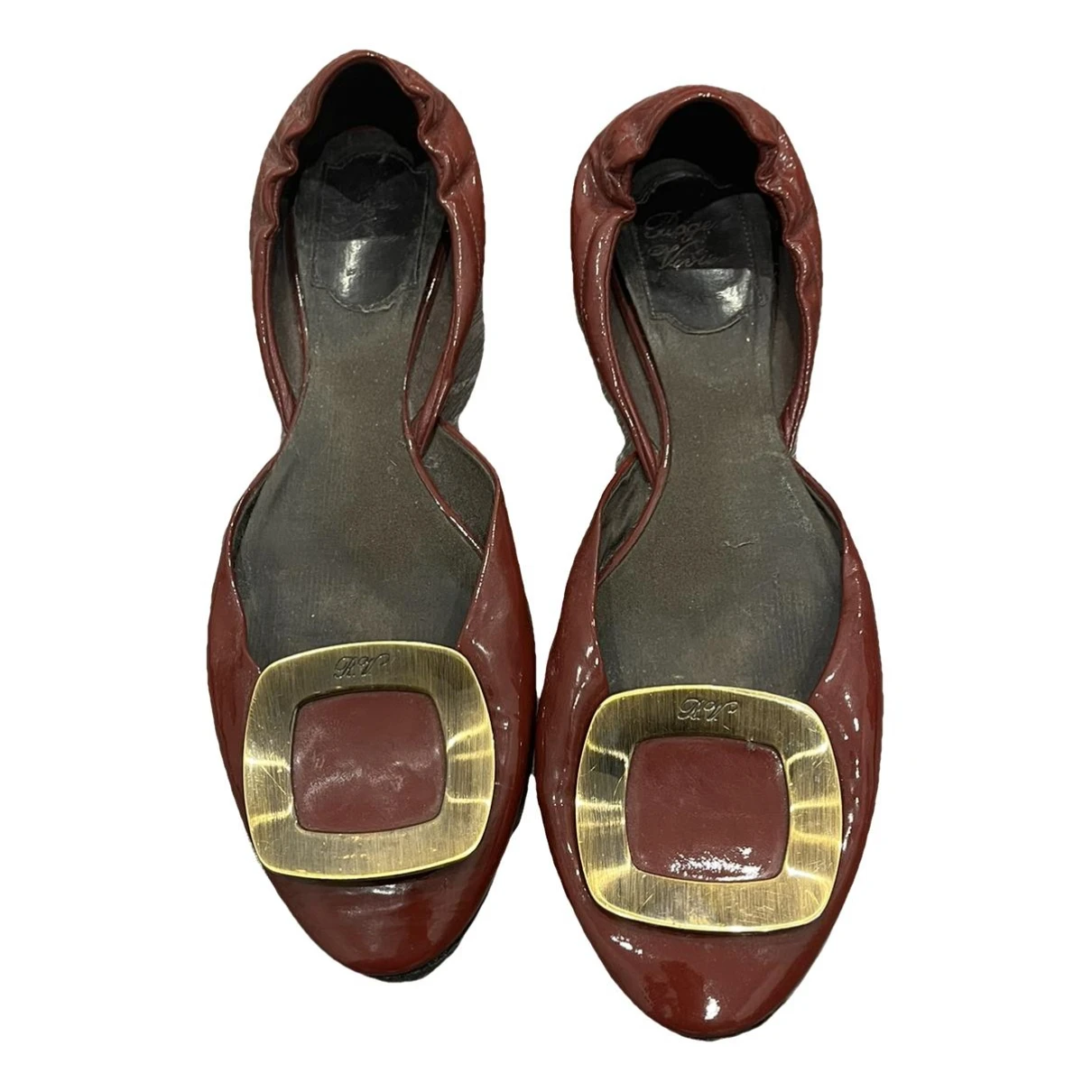 Pre-owned Roger Vivier Dorsay Patent Leather Ballet Flats In Brown