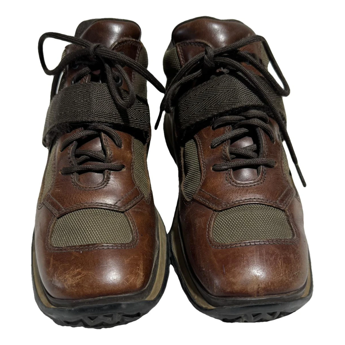 Pre-owned Prada Leather Low Trainers In Brown