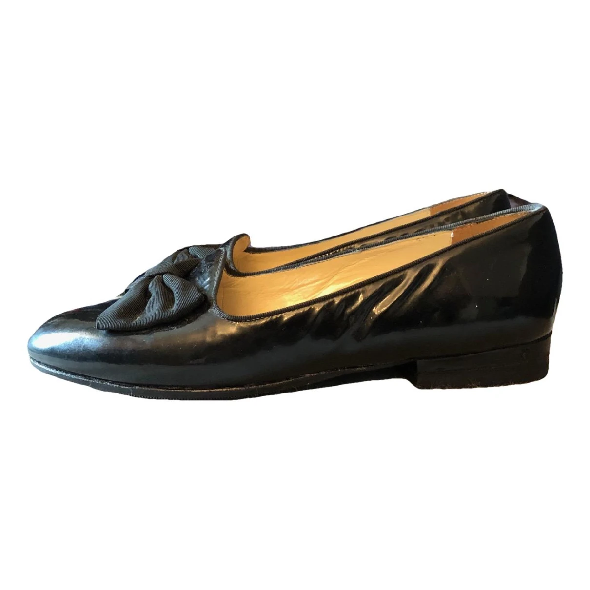 Pre-owned Carel Patent Leather Ballet Flats In Black