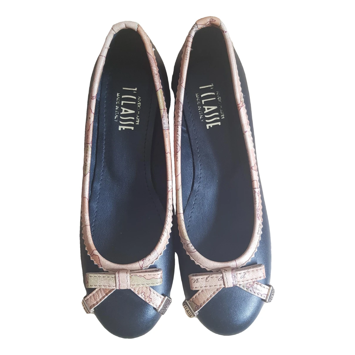 Pre-owned Alviero Martini Leather Ballet Flats In Black