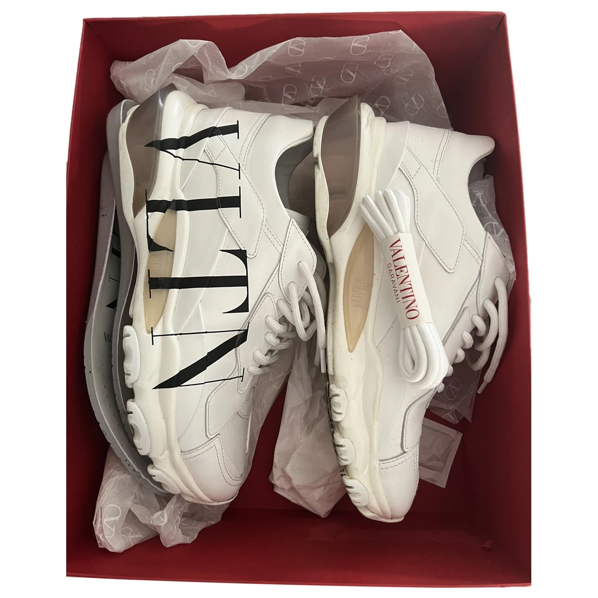 Pre-owned Valentino Garavani Leather High Trainers In White