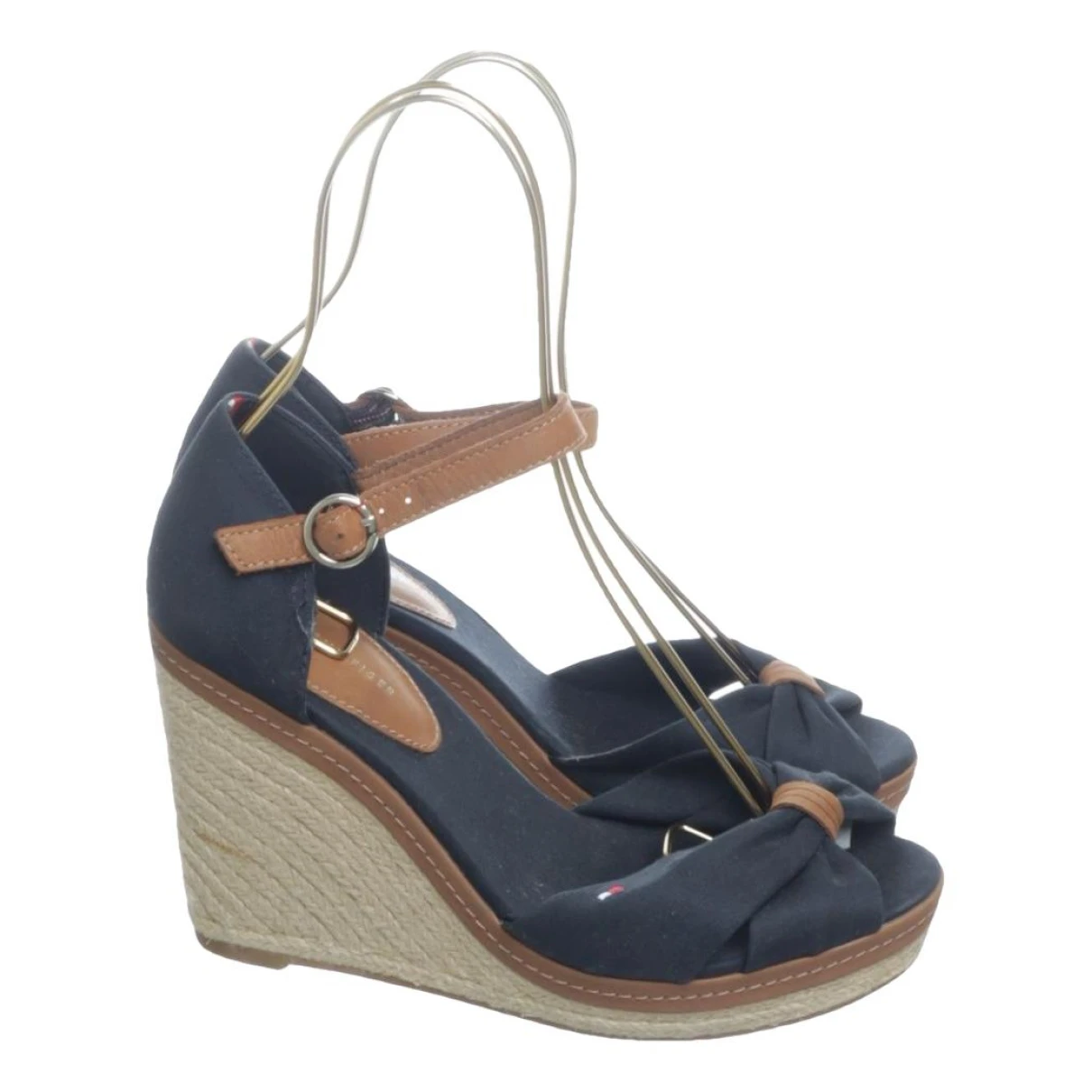 Pre-owned Tommy Hilfiger Leather Sandal In Blue