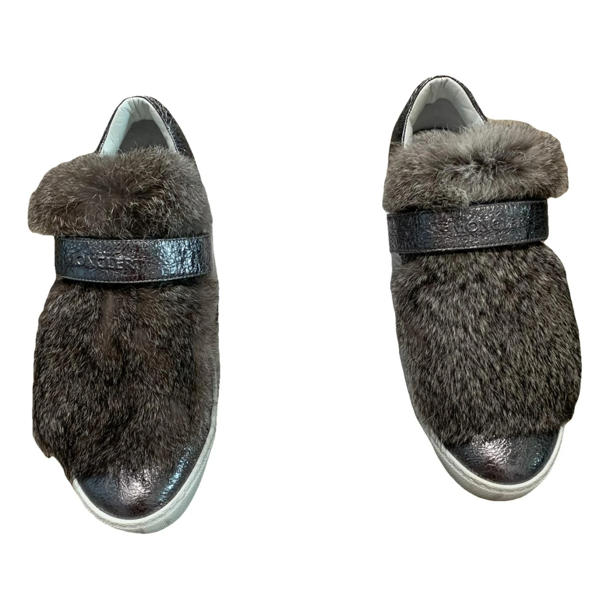 Pre-owned Moncler Rabbit Flats In Silver