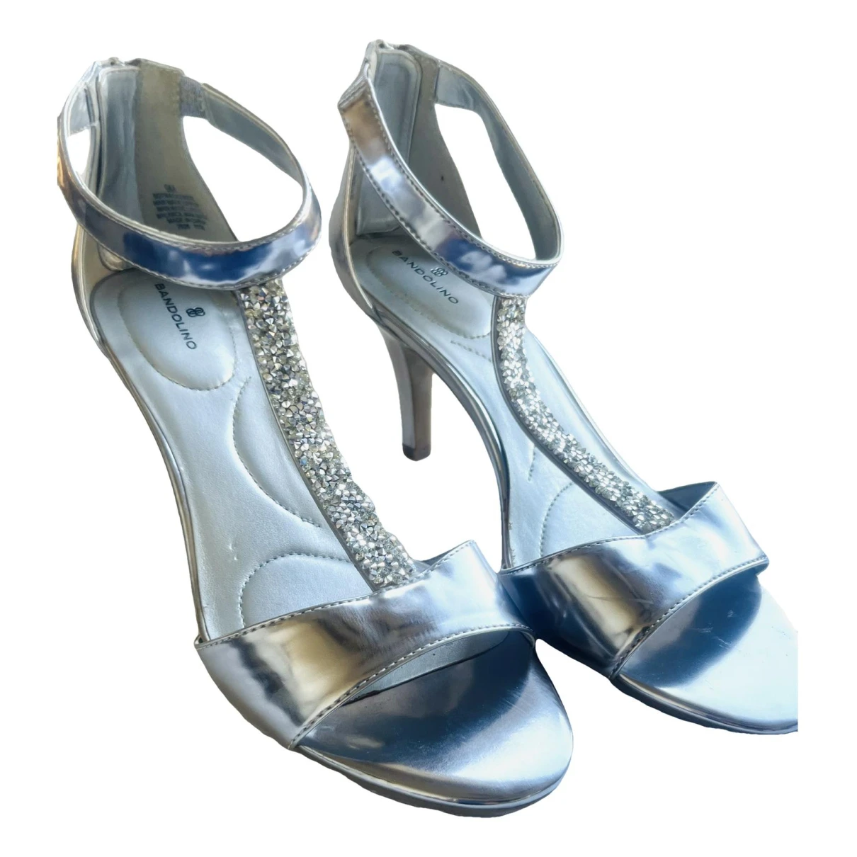 Pre-owned Bandolino Leather Heels In Silver