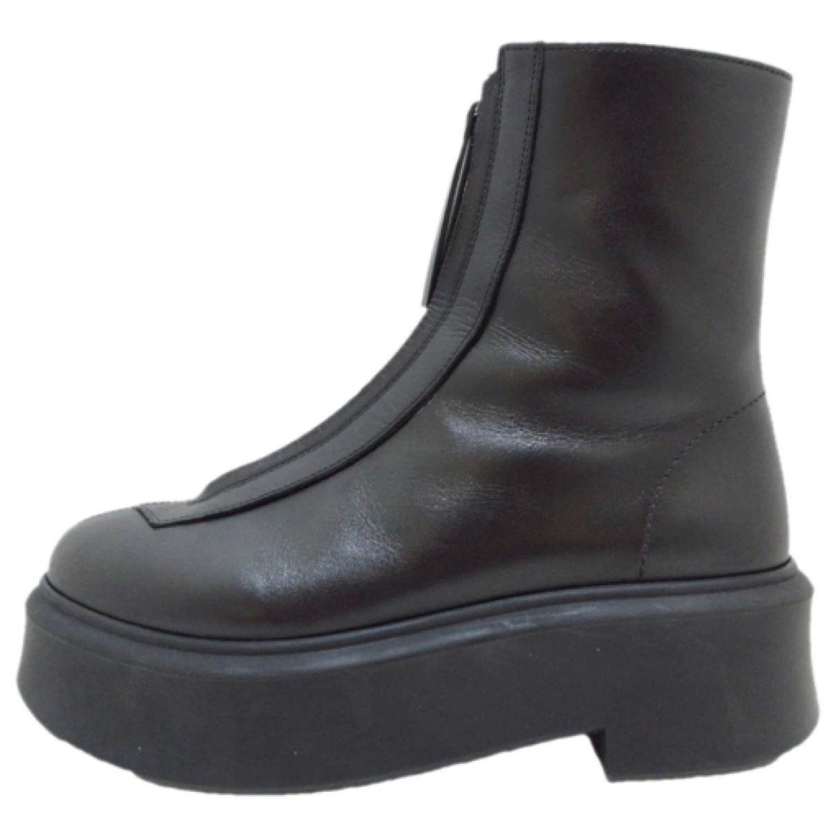 Pre-owned The Row Zipped 1 Leather Ankle Boots In Black