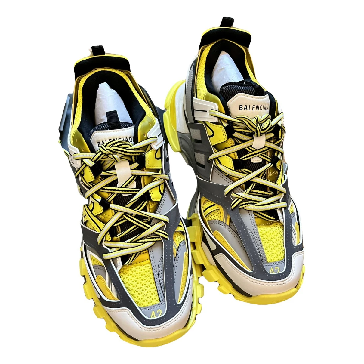 Pre-owned Balenciaga Leather Low Trainers In Yellow