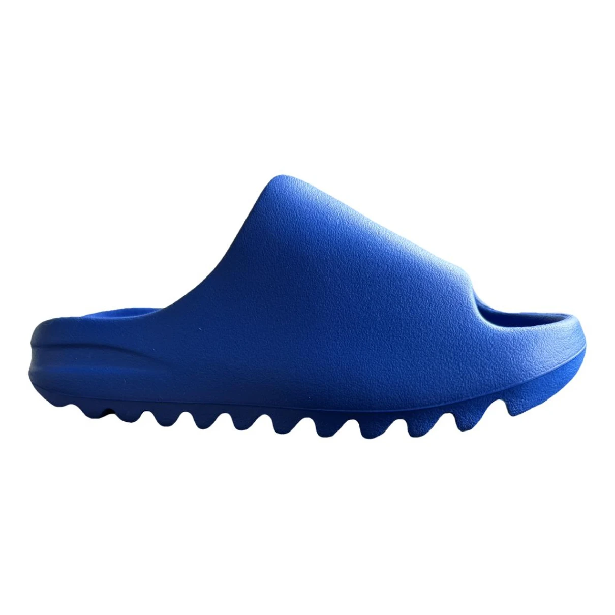 Pre-owned Yeezy Flip Flops In Blue
