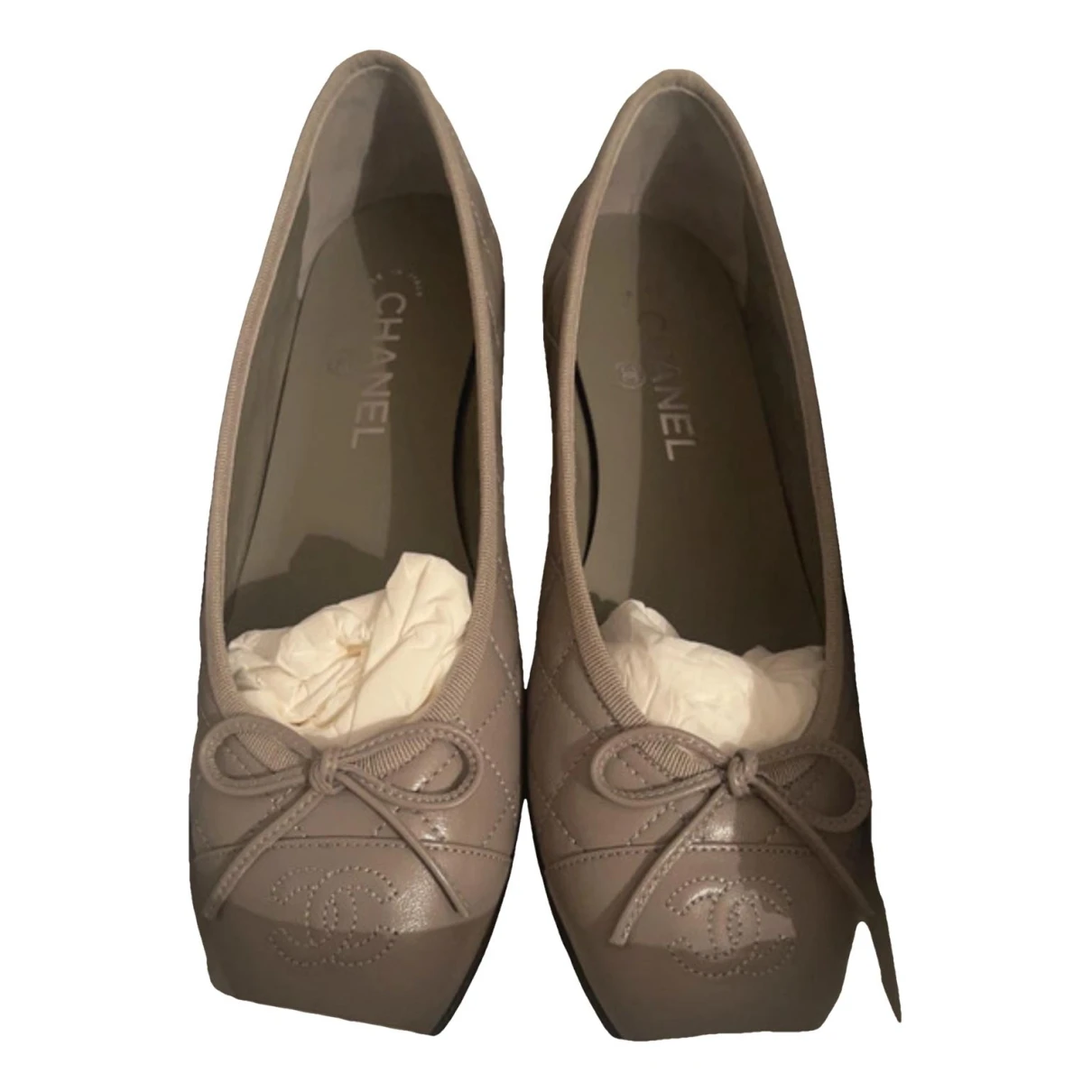 Pre-owned Chanel Cambon Leather Ballet Flats In Grey