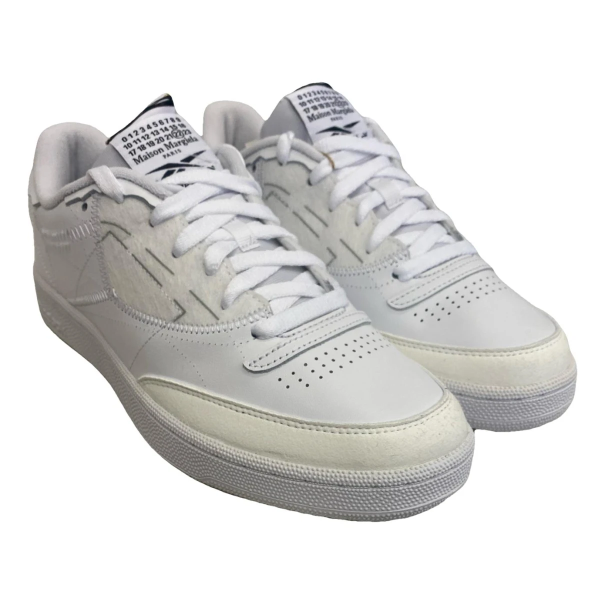 Pre-owned Maison Margiela X Reebok Leather Low Trainers In White