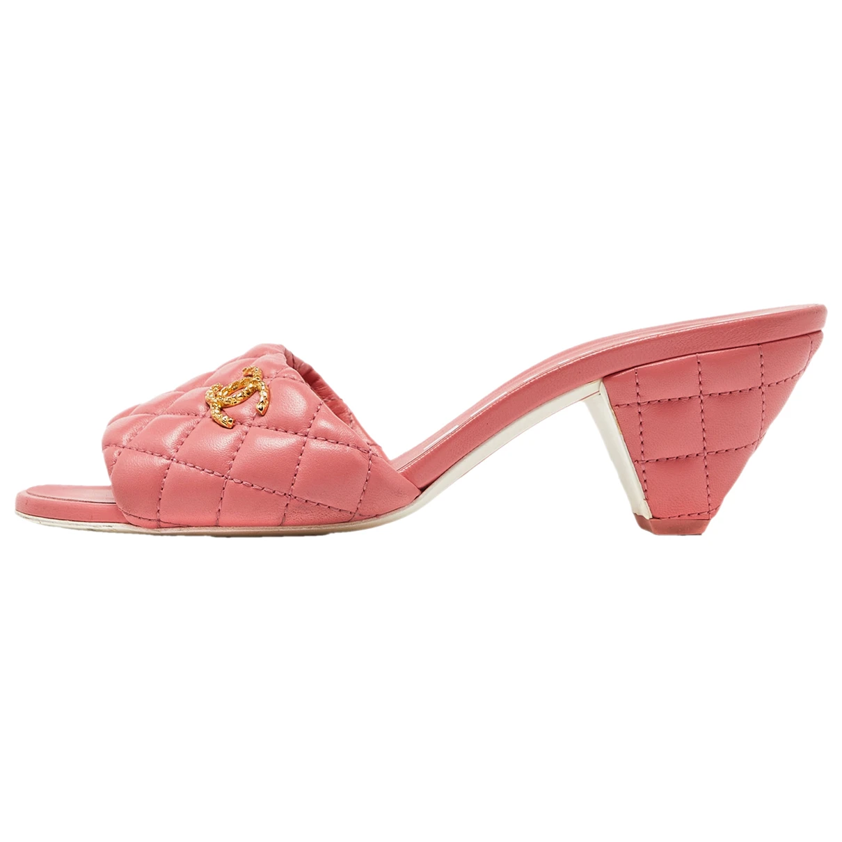 Pre-owned Chanel Patent Leather Sandal In Pink
