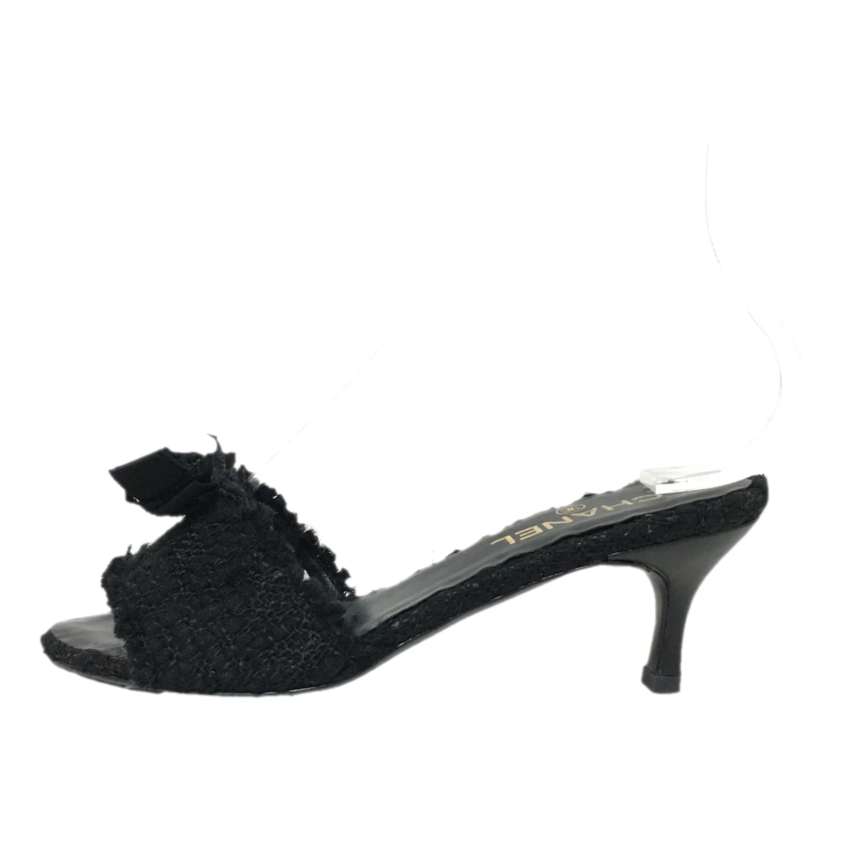 Pre-owned Chanel Cloth Mules & Clogs In Black