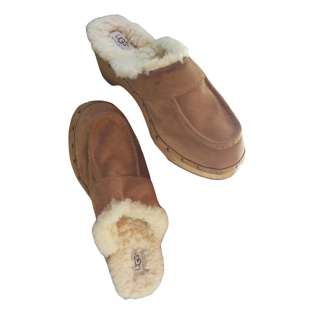 Pre-owned Ugg Leather Mules & Clogs In Beige