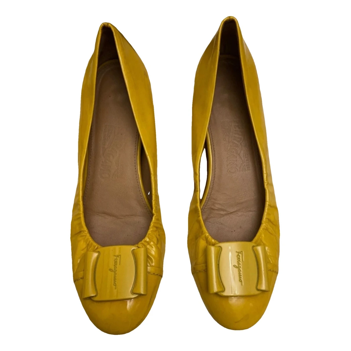 Pre-owned Ferragamo Patent Leather Ballet Flats In Yellow