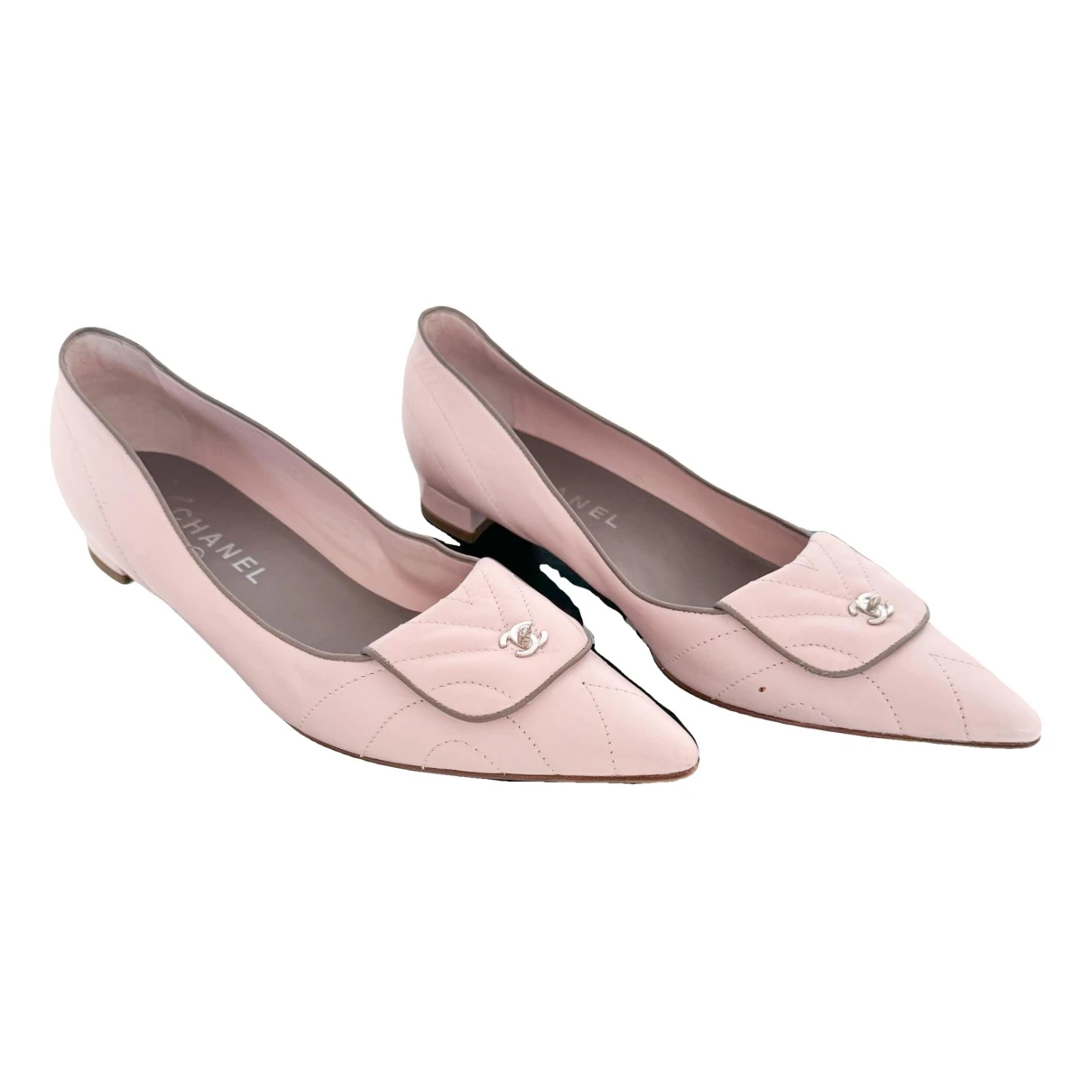 Pre-owned Chanel Leather Ballet Flats In Pink