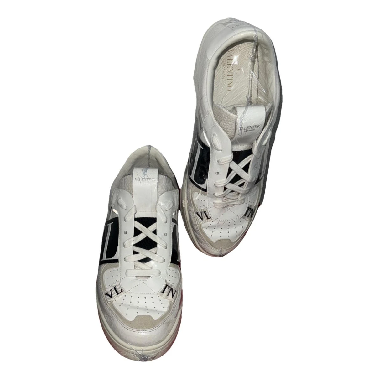 Pre-owned Valentino Garavani Vl7n Leather Low Trainers In White