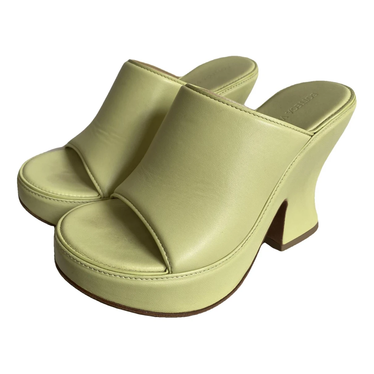 Pre-owned Bottega Veneta Leather Sandal In Green