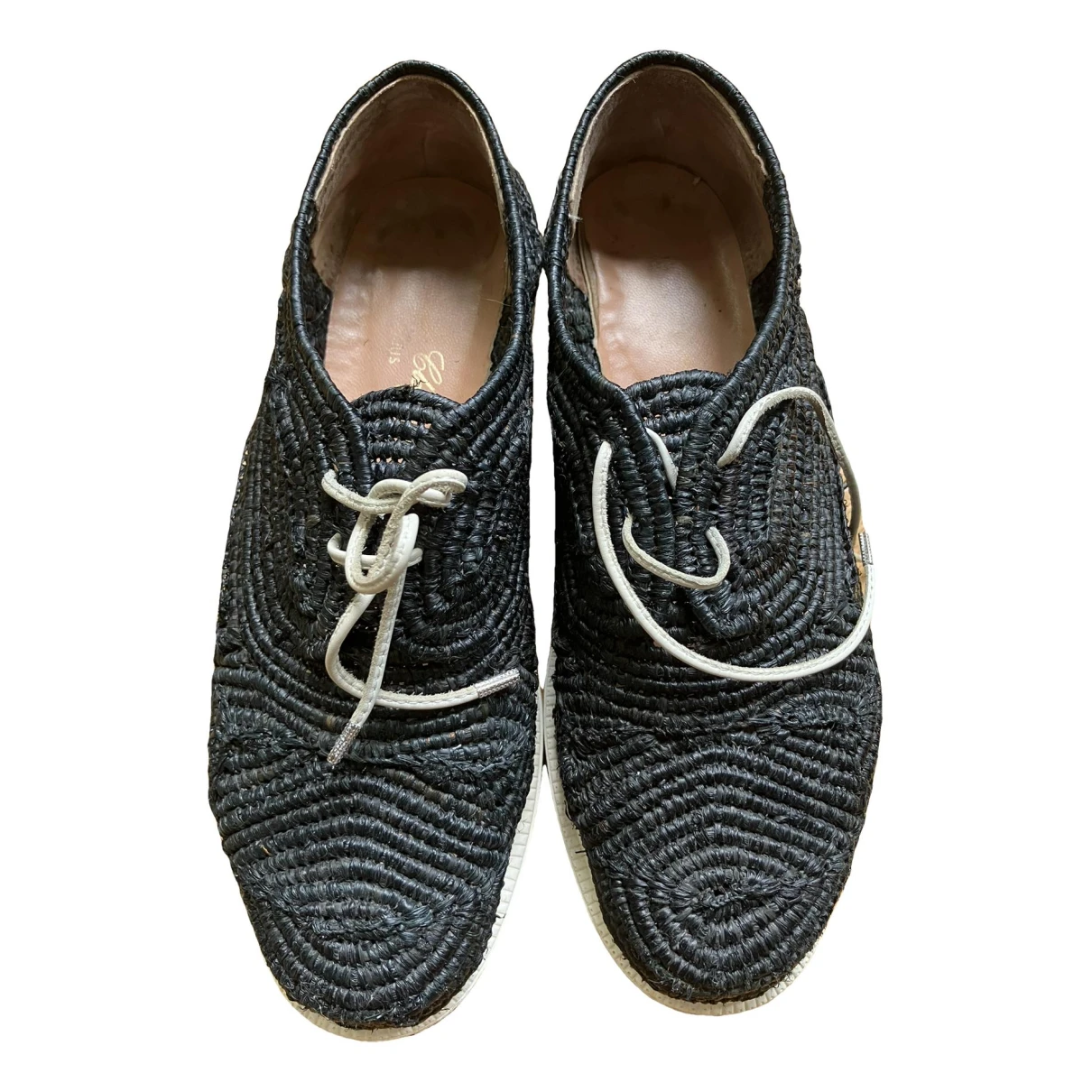 Pre-owned Robert Clergerie Cloth Lace Ups In Black