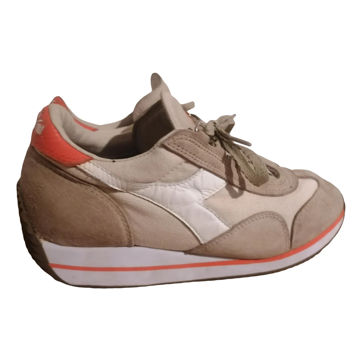 Pre-owned Diadora Leather Trainers In Beige