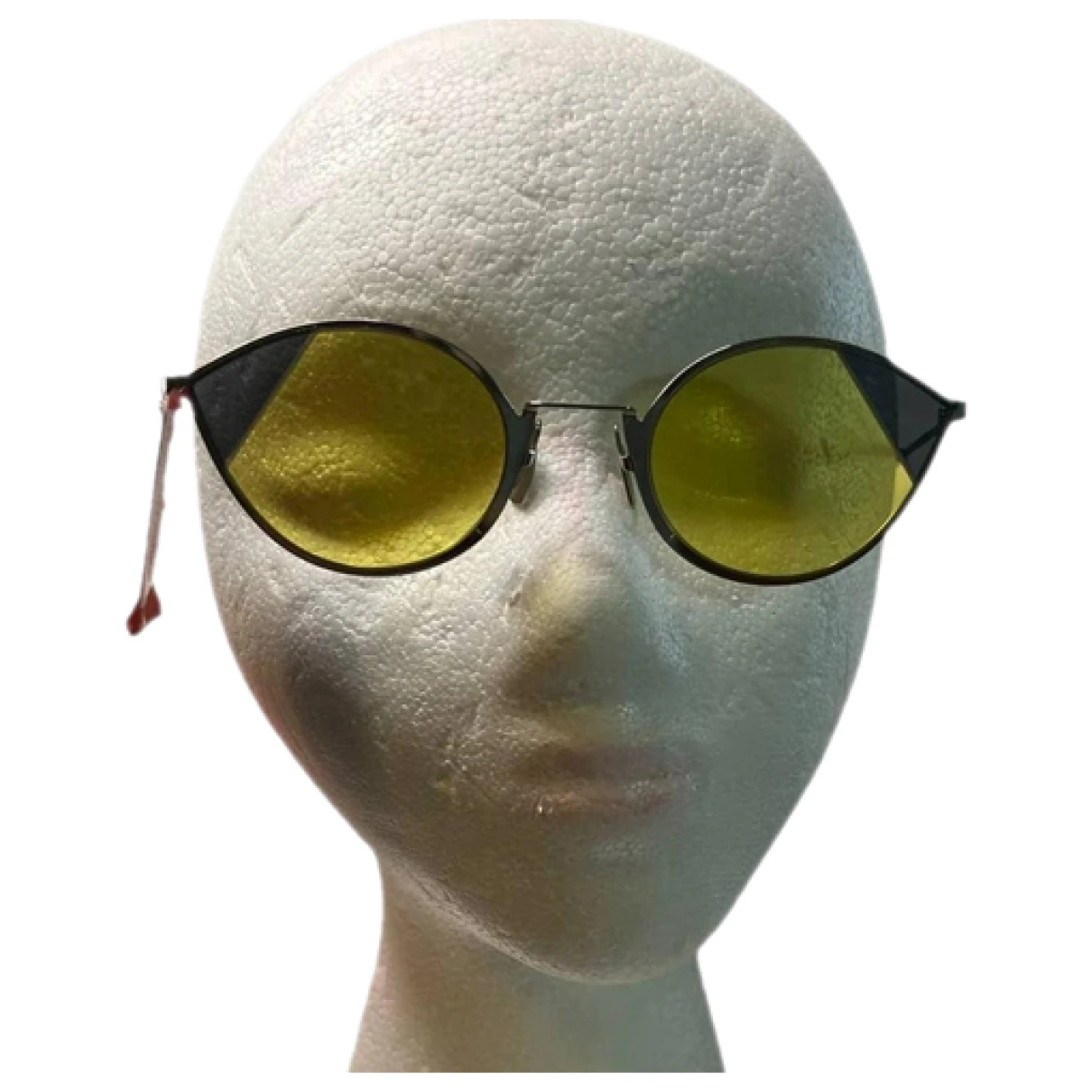 Pre-owned Fendi Sunglasses In Yellow
