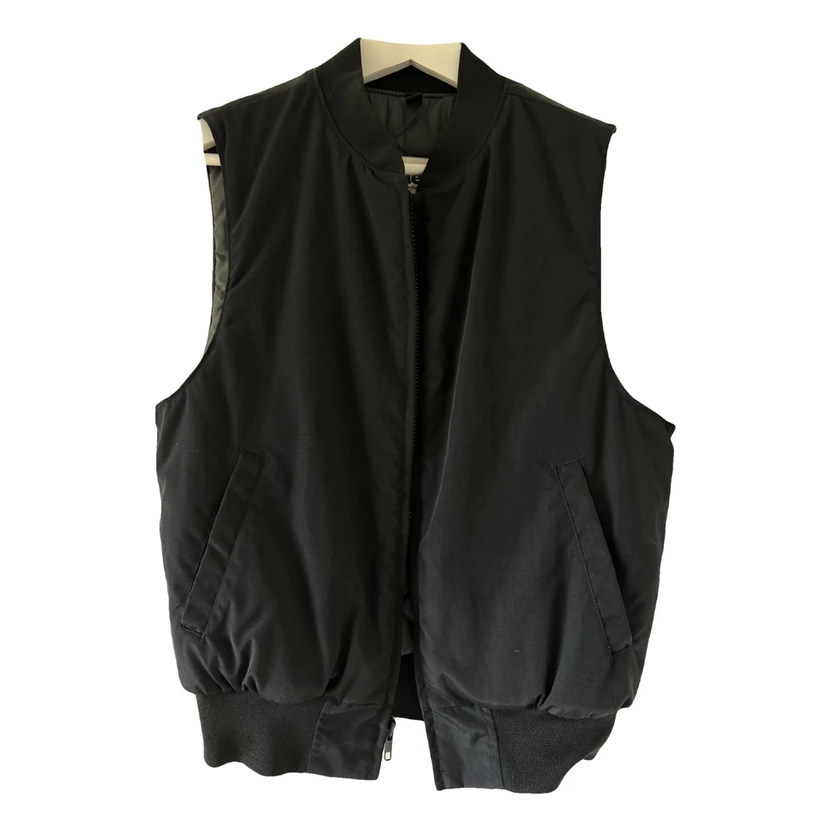 Pre-owned Blauer Vest In Black