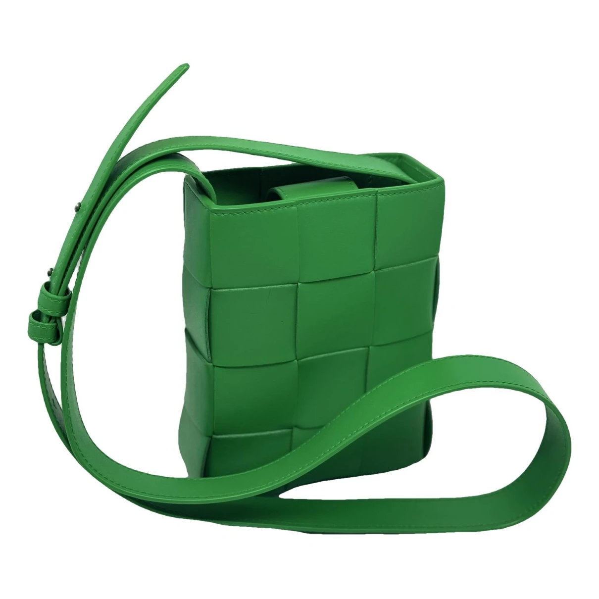 Pre-owned Bottega Veneta Cassette Bucket Leather Crossbody Bag In Green