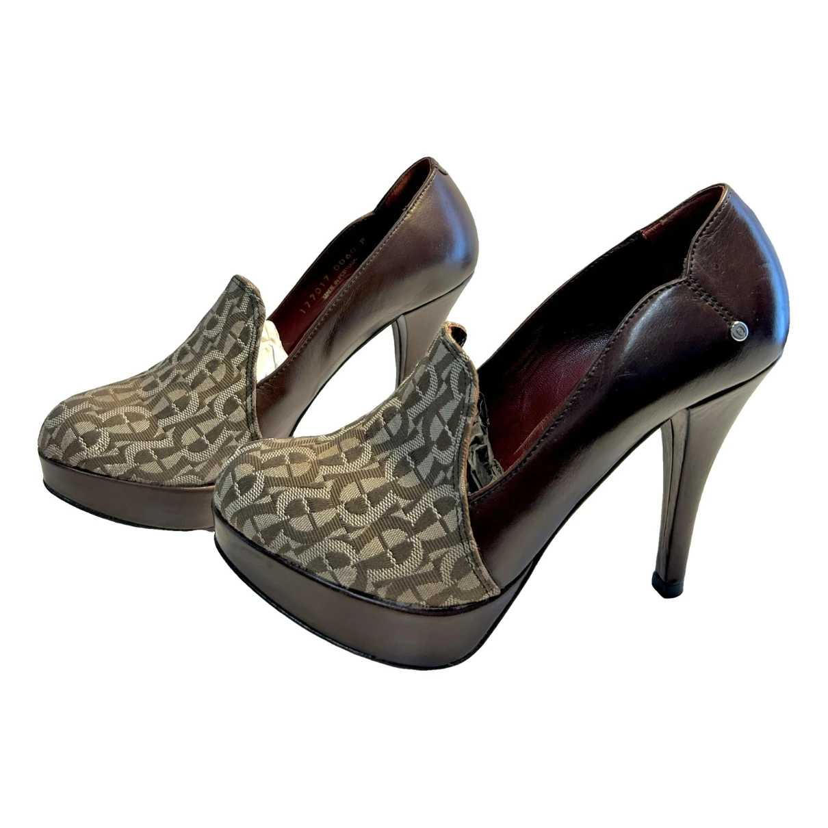 Pre-owned Aigner Leather Heels In Brown