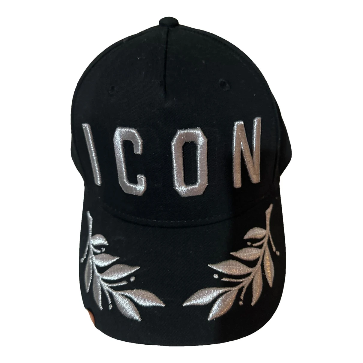Pre-owned Dsquared2 Hat In Black