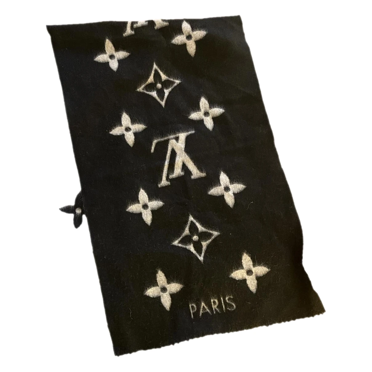 Pre-owned Louis Vuitton Reykjavik Cashmere Scarf In Black