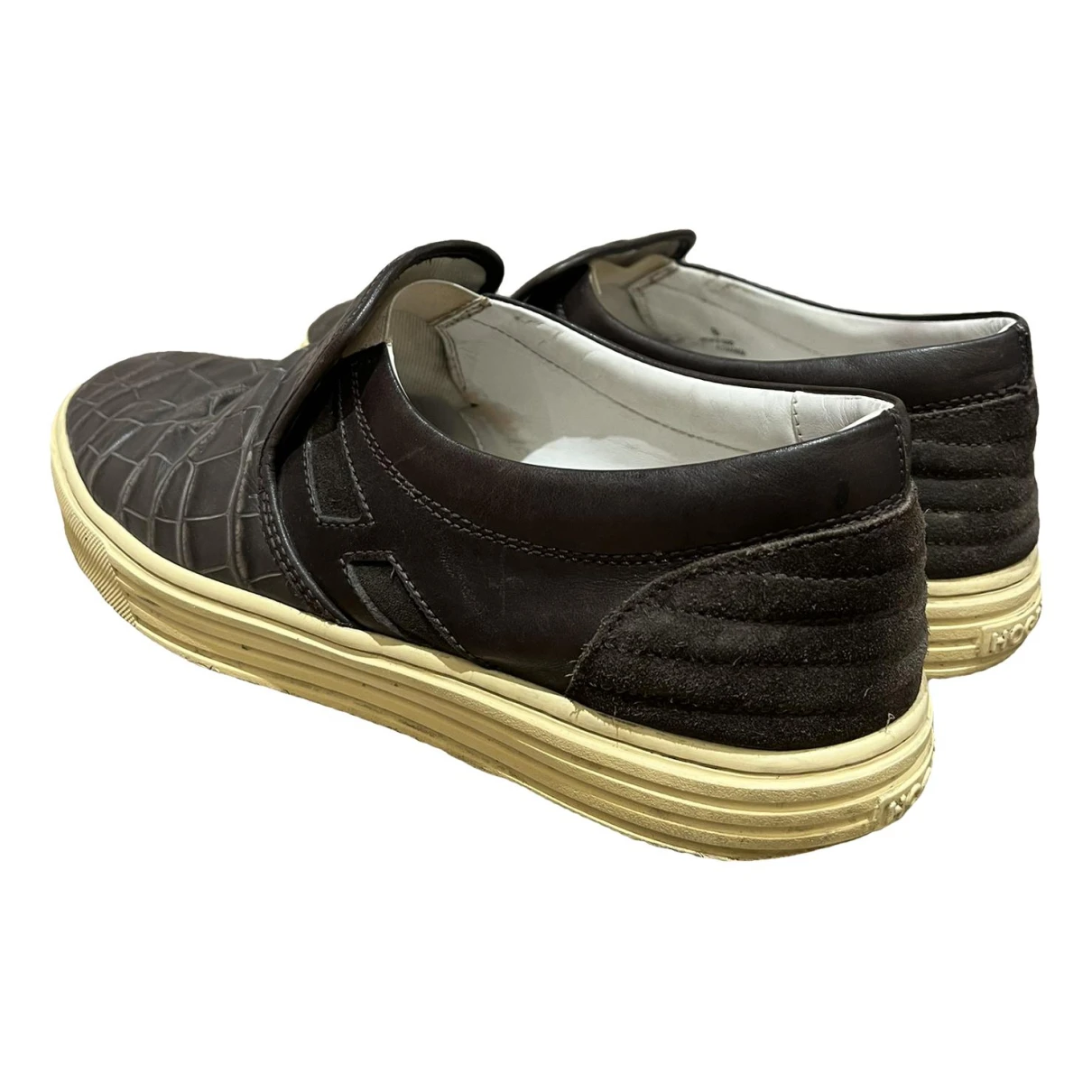 Pre-owned Hogan Flats In Brown
