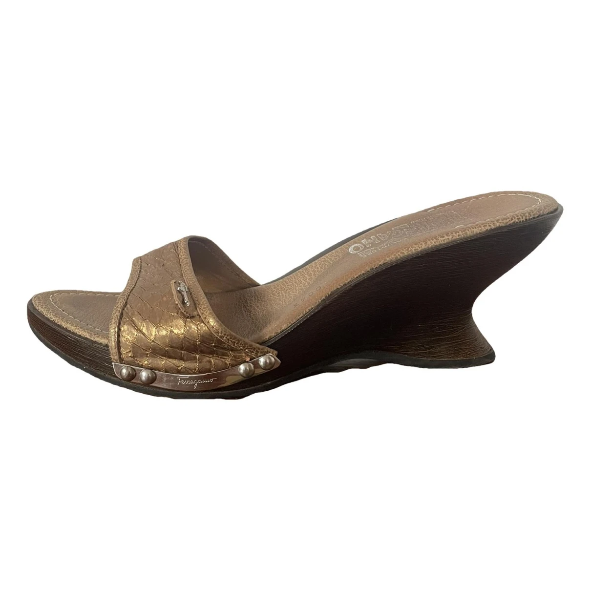 shoes Salvatore Ferragamo mules & clogs for Female Leather 39 EU. Used condition