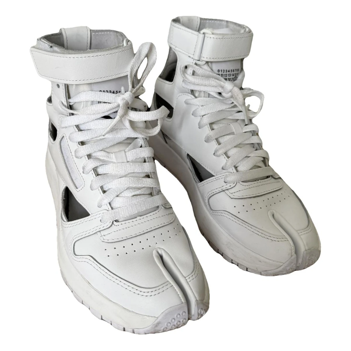 Pre-owned Maison Margiela X Reebok Tabi Project 0 Leather Trainers In White