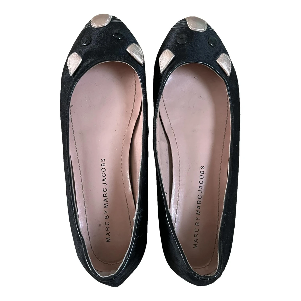 Pre-owned Marc By Marc Jacobs Pony-style Calfskin Ballet Flats In Black