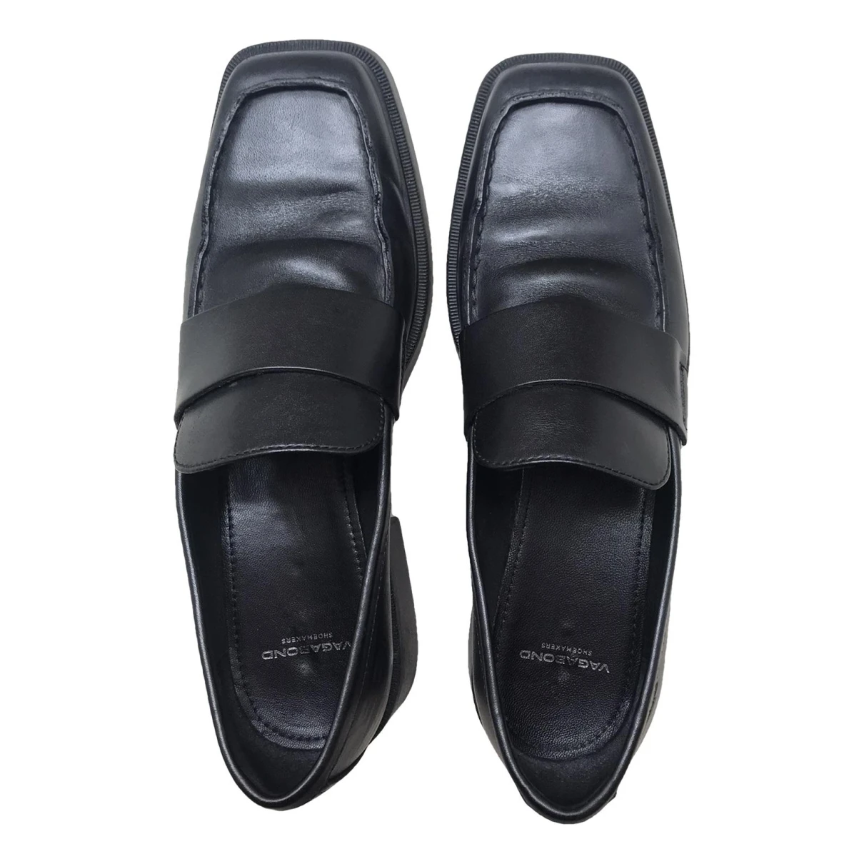 Pre-owned Vagabond Leather Flats In Black