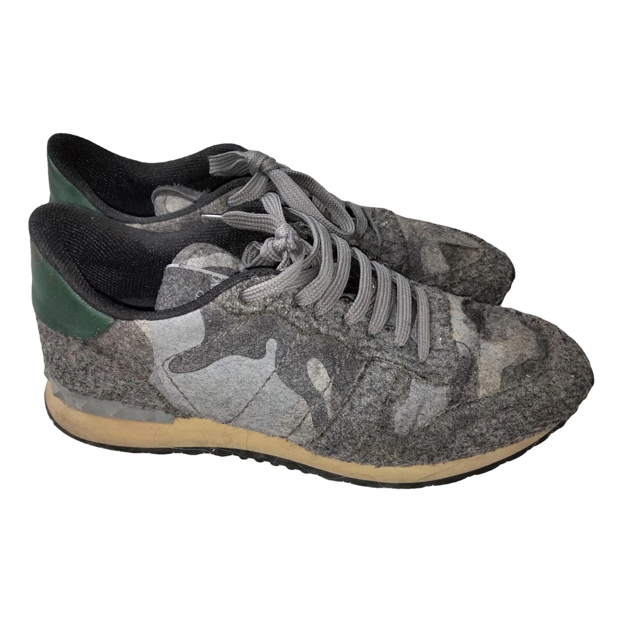 Pre-owned Valentino Garavani Rockrunner Leather Low Trainers In Grey